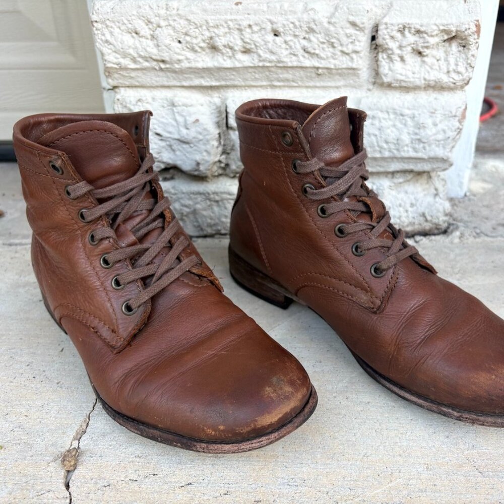 Brown leather Frye boots lace up combat 9.5